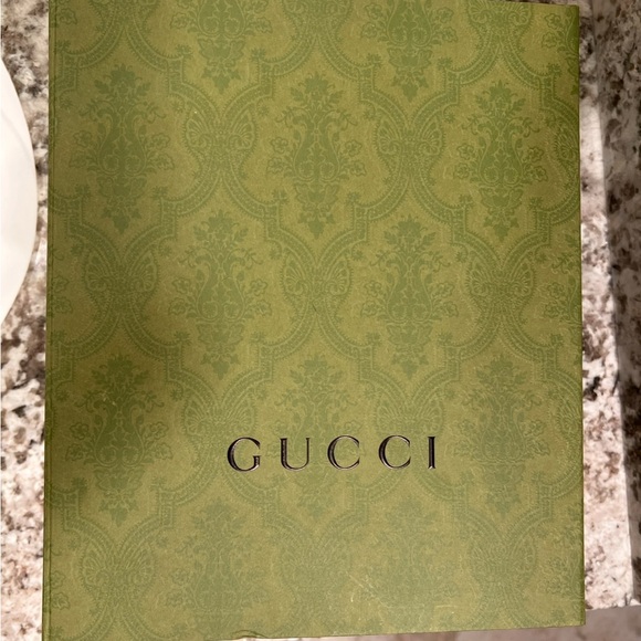 Gucci Black Cap with Red and Green Stripe